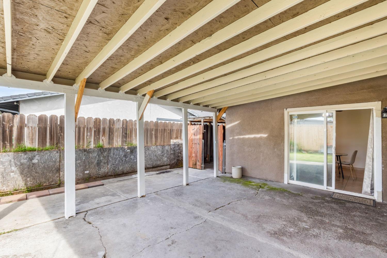 Detail Gallery Image 32 of 38 For 2210 Valmora Dr, Stockton,  CA 95210 - 3 Beds | 2 Baths
