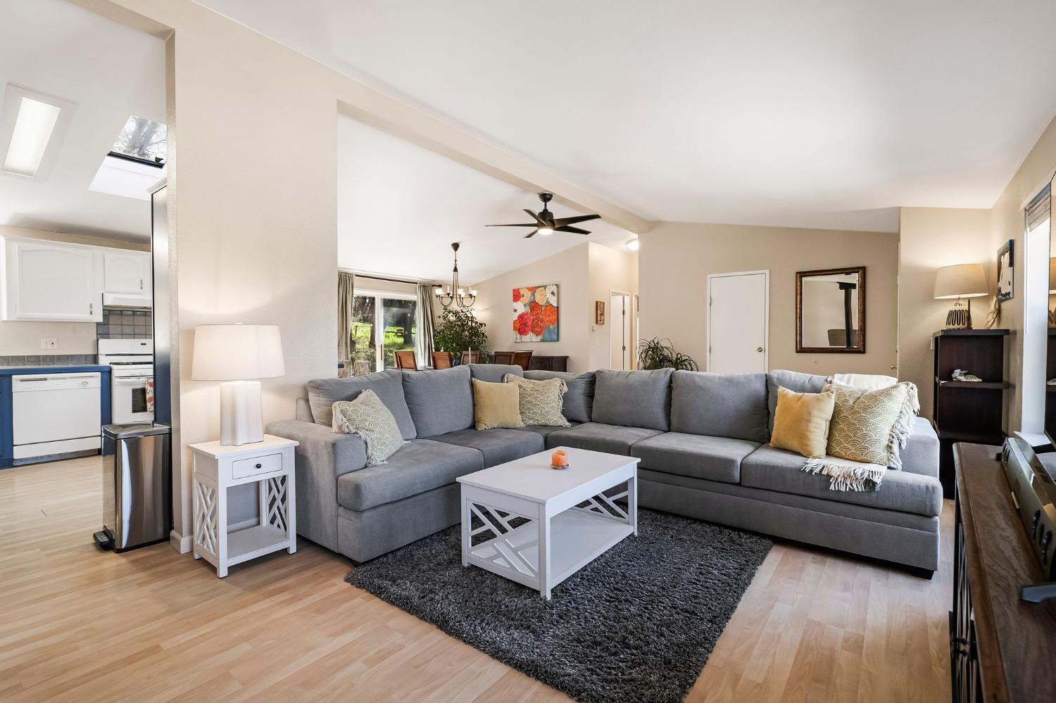 Detail Gallery Image 15 of 94 For 9156 Nadowa Trl, Oregon House,  CA 95962 - 3 Beds | 2 Baths