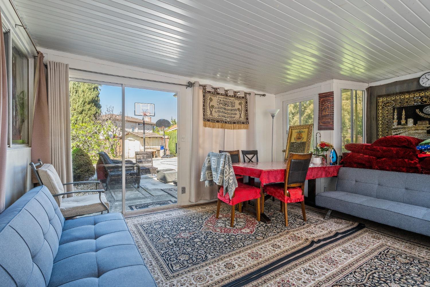 Detail Gallery Image 28 of 76 For 4449 Norocco Cir, Fremont,  CA 94555 - 4 Beds | 2/1 Baths