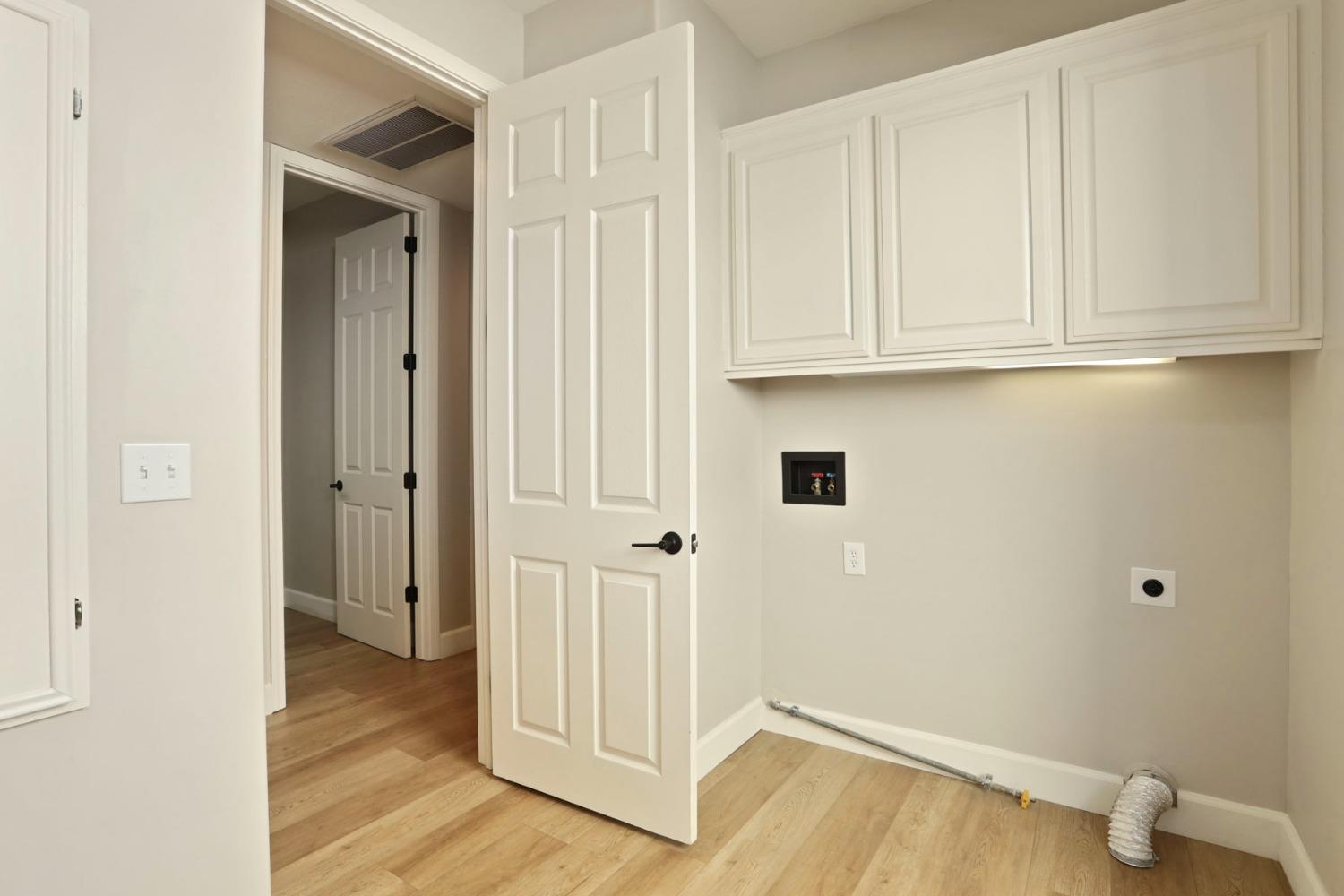 Detail Gallery Image 39 of 75 For 4829 Bridgewater Cir, Stockton,  CA 95219 - 3 Beds | 3 Baths