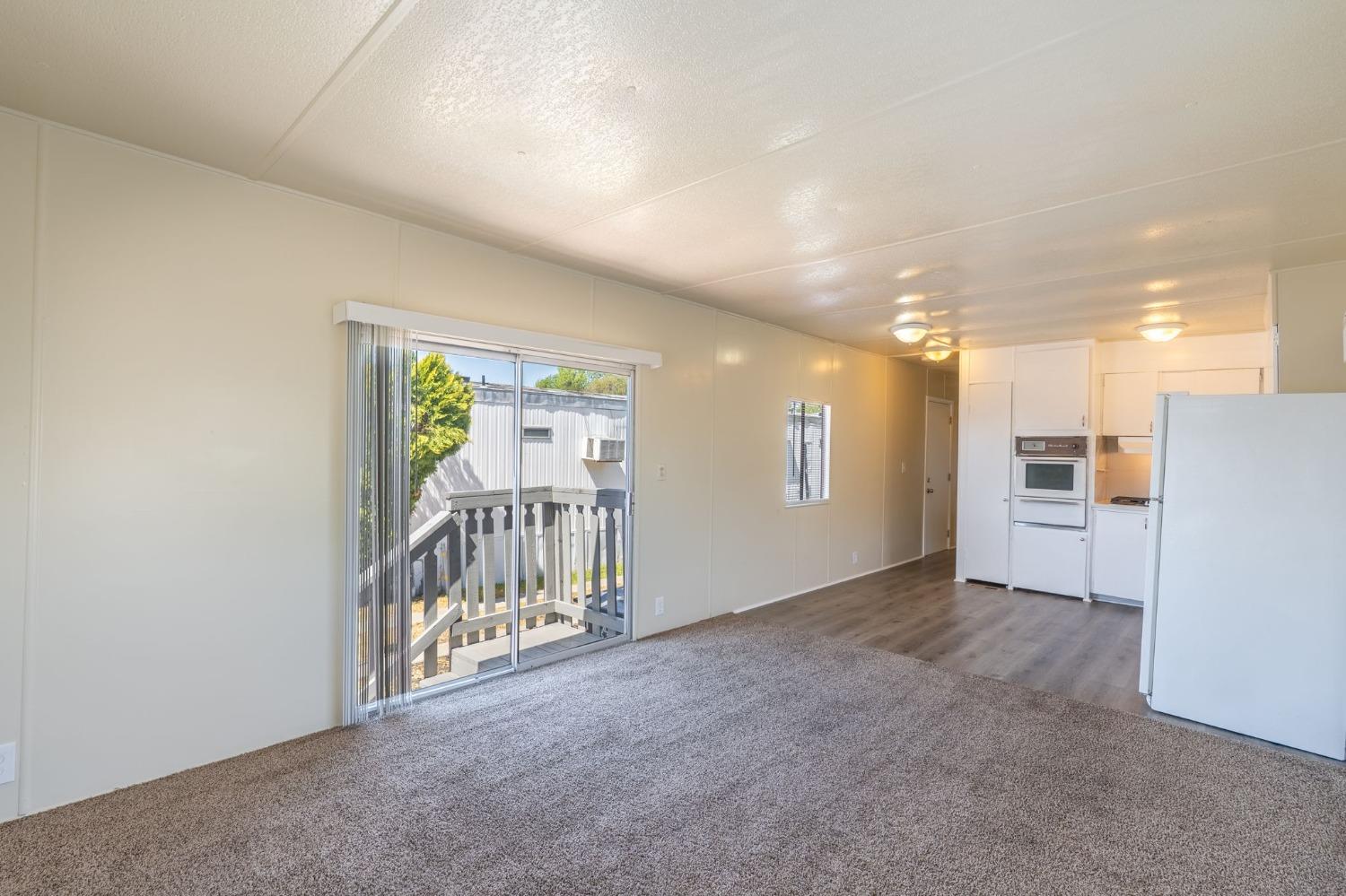 Detail Gallery Image 5 of 16 For 5835 Cherokee Rd 7, Stockton,  CA 95215 - 1 Beds | 1 Baths