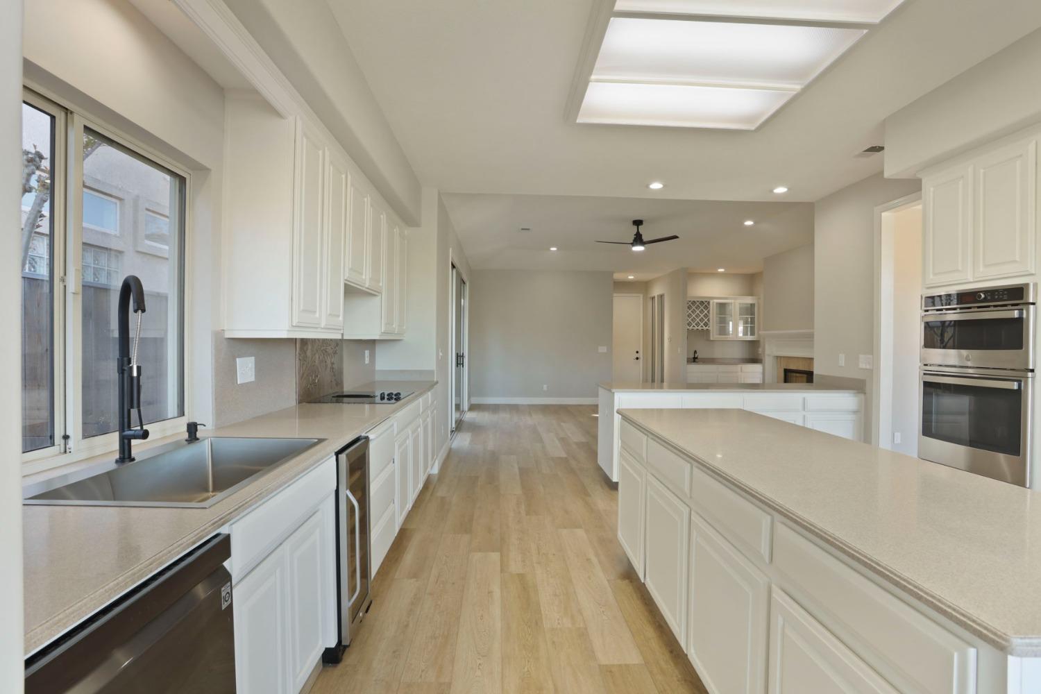 Detail Gallery Image 21 of 75 For 4829 Bridgewater Cir, Stockton,  CA 95219 - 3 Beds | 3 Baths
