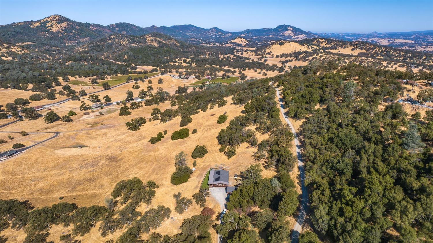 Detail Gallery Image 29 of 88 For 1560 Pinto Dr, Angels Camp,  CA 95222 - 3 Beds | 2/1 Baths