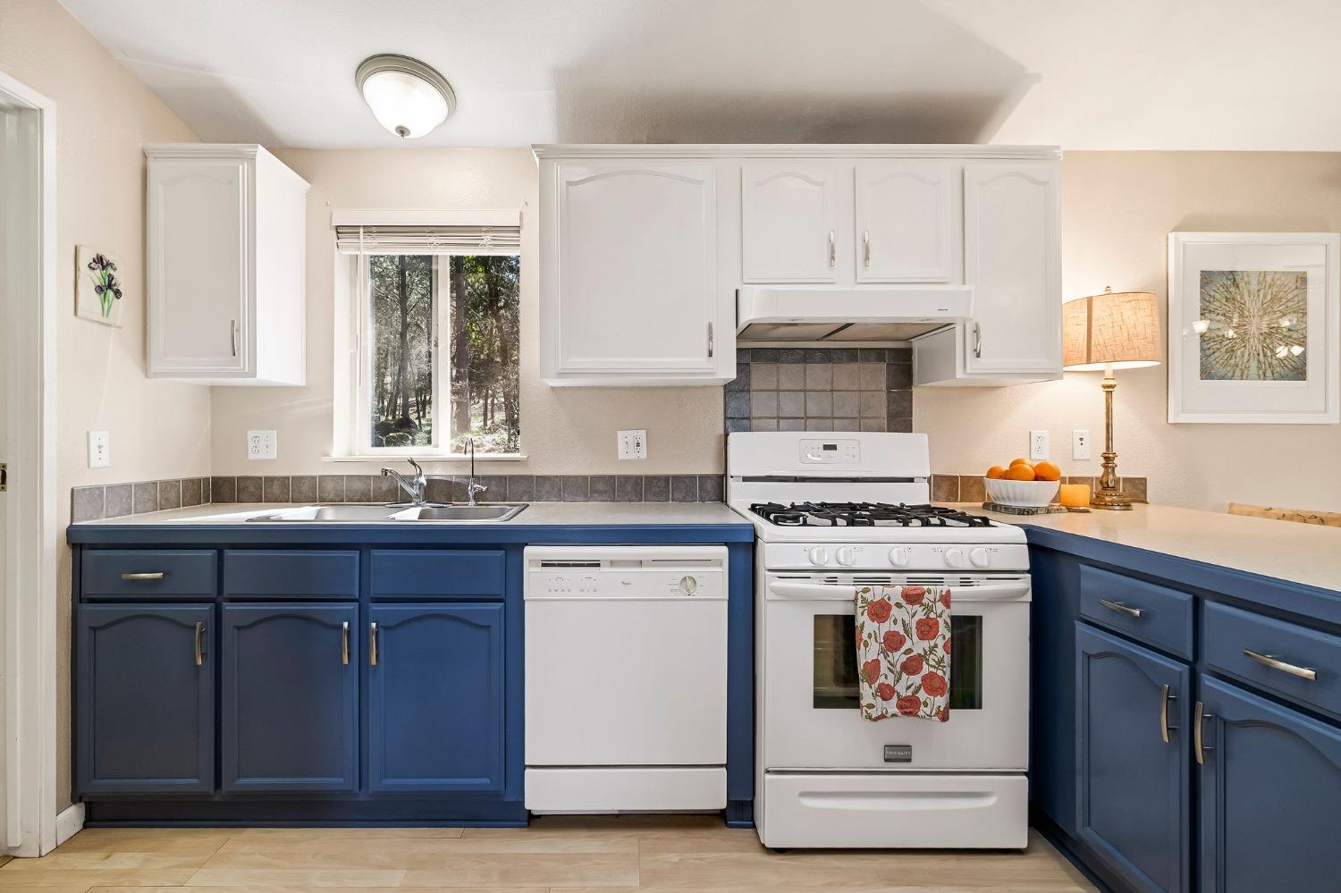 Detail Gallery Image 19 of 94 For 9156 Nadowa Trl, Oregon House,  CA 95962 - 3 Beds | 2 Baths