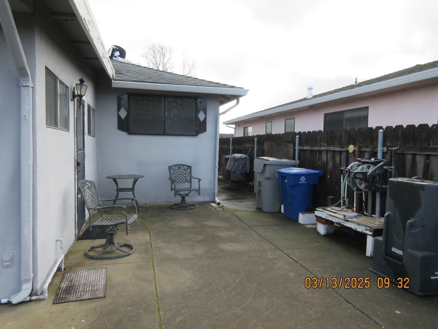 E Cromwell Way, Sacramento, California image 40