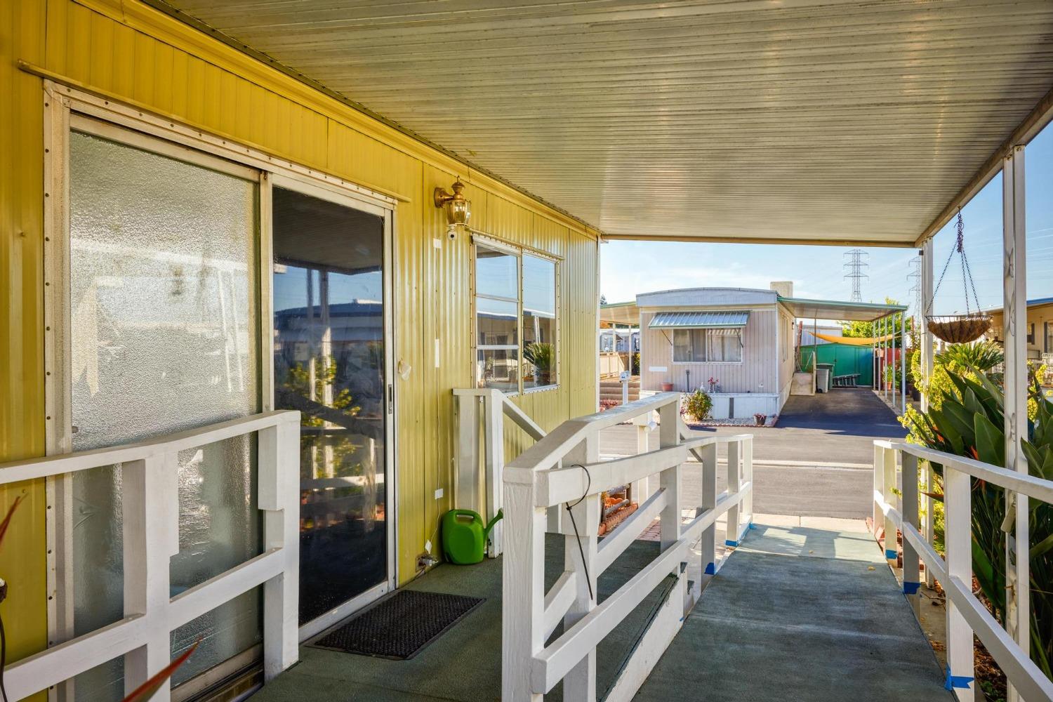 Detail Gallery Image 8 of 26 For 4125 Mchenry Ave 54, Modesto,  CA 95356 - 2 Beds | 1 Baths