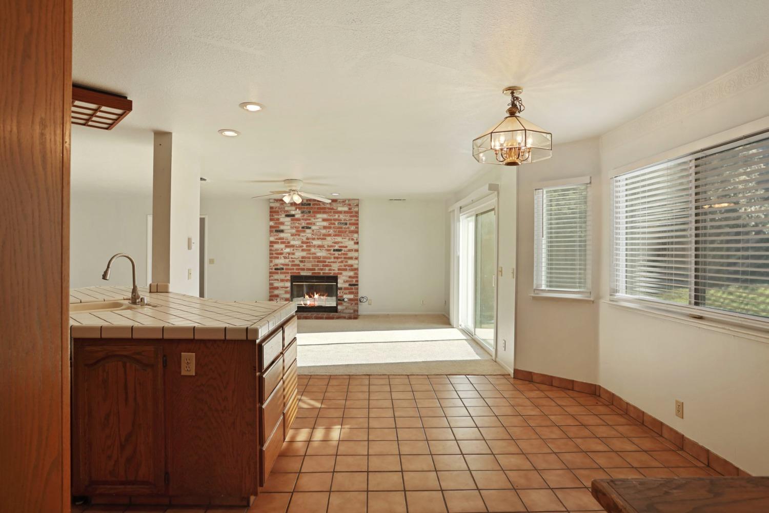 Detail Gallery Image 11 of 67 For 3755 Hatchers Cir, Stockton,  CA 95219 - 4 Beds | 3/1 Baths