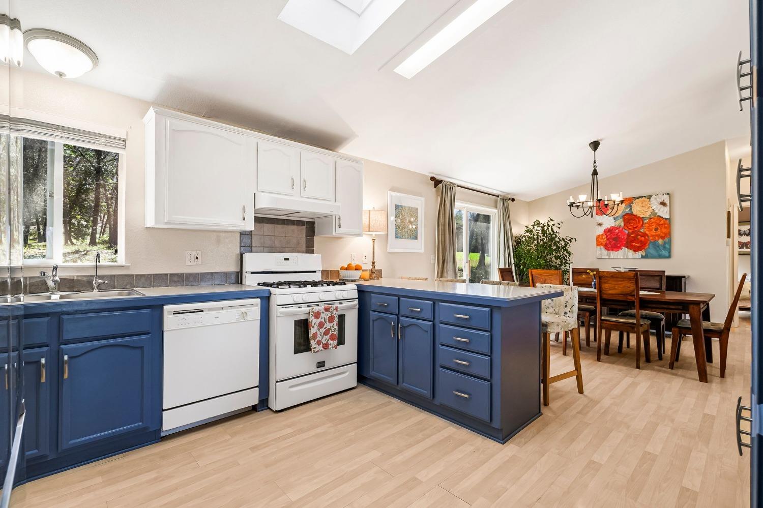 Detail Gallery Image 20 of 94 For 9156 Nadowa Trl, Oregon House,  CA 95962 - 3 Beds | 2 Baths