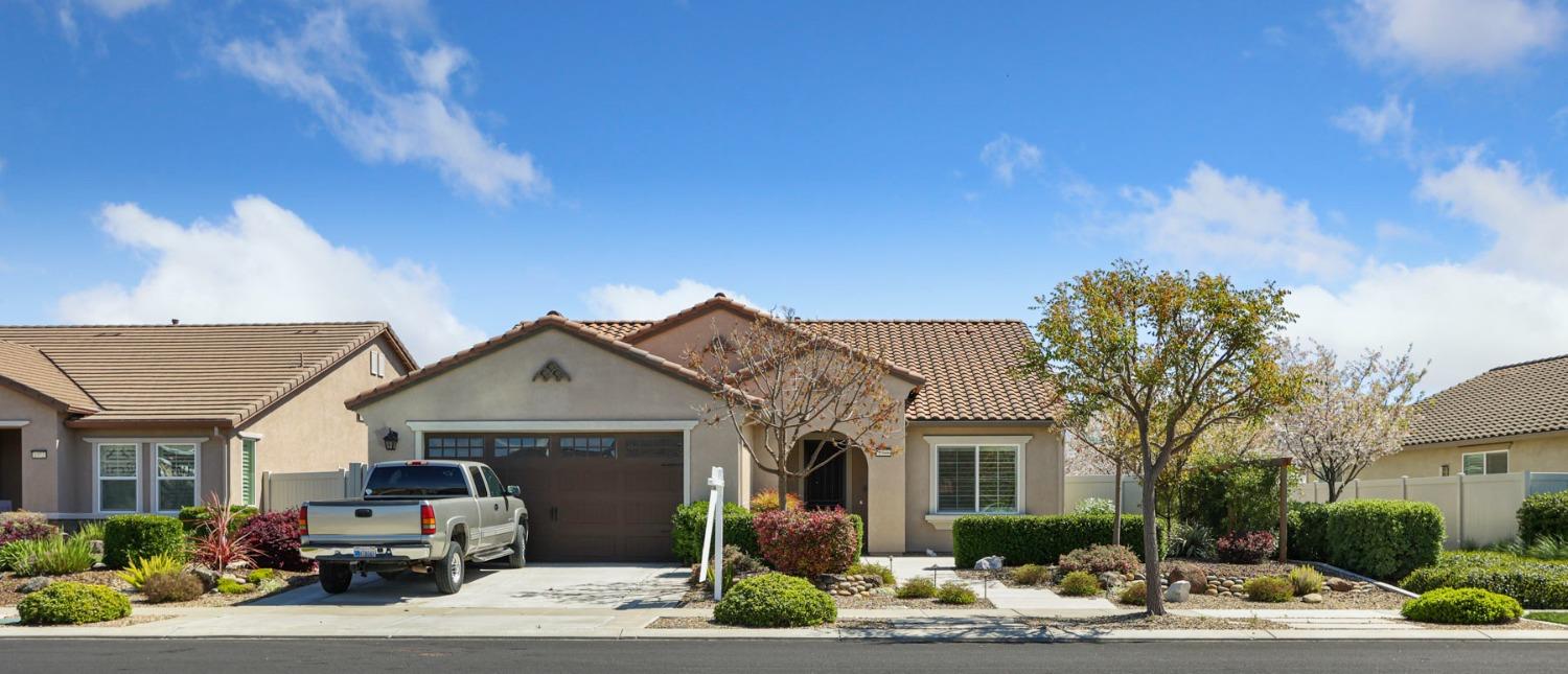 Detail Gallery Image 8 of 70 For 1588 Arbor Brook Dr, Manteca,  CA 95336 - 3 Beds | 2 Baths