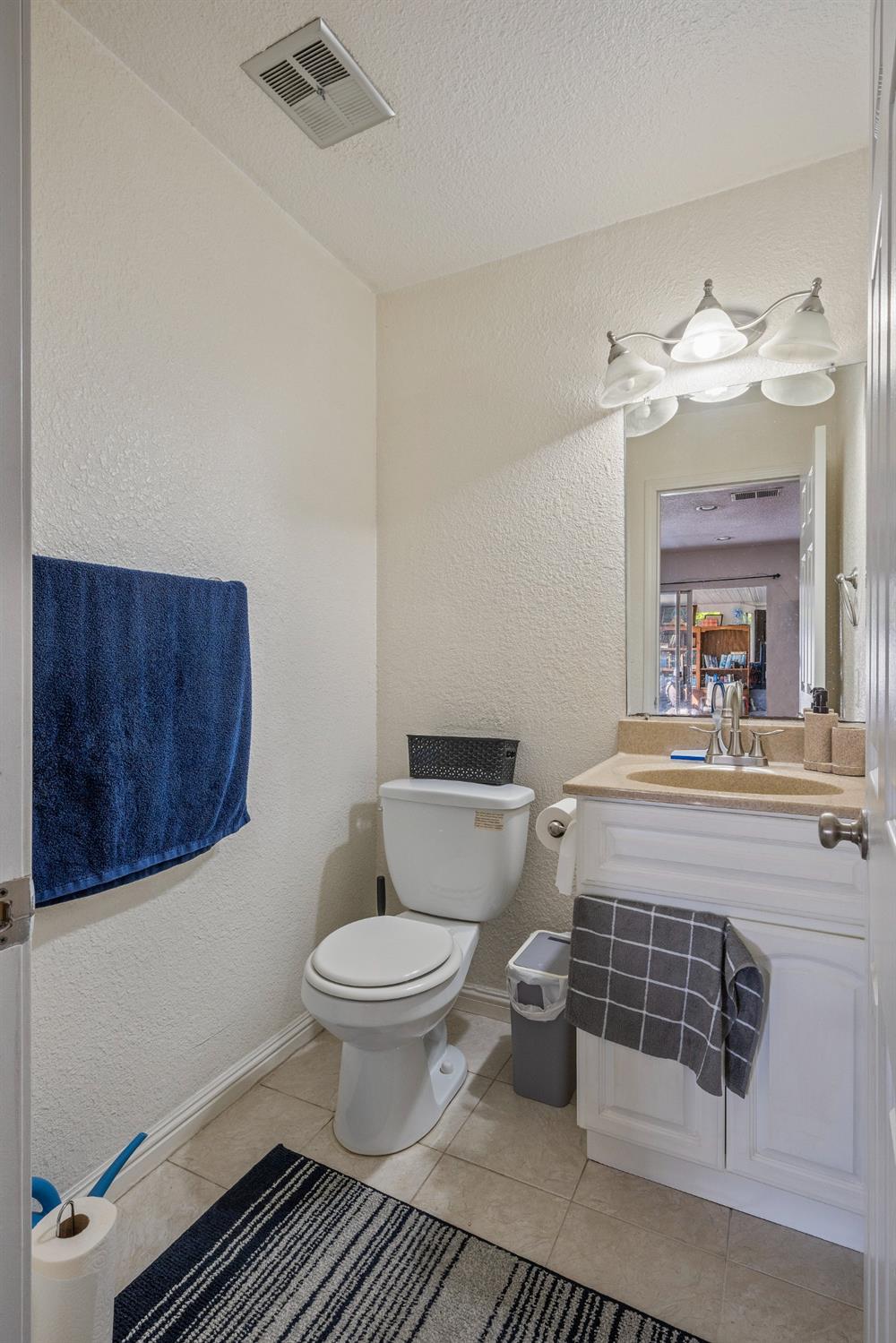 Detail Gallery Image 25 of 76 For 4449 Norocco Cir, Fremont,  CA 94555 - 4 Beds | 2/1 Baths