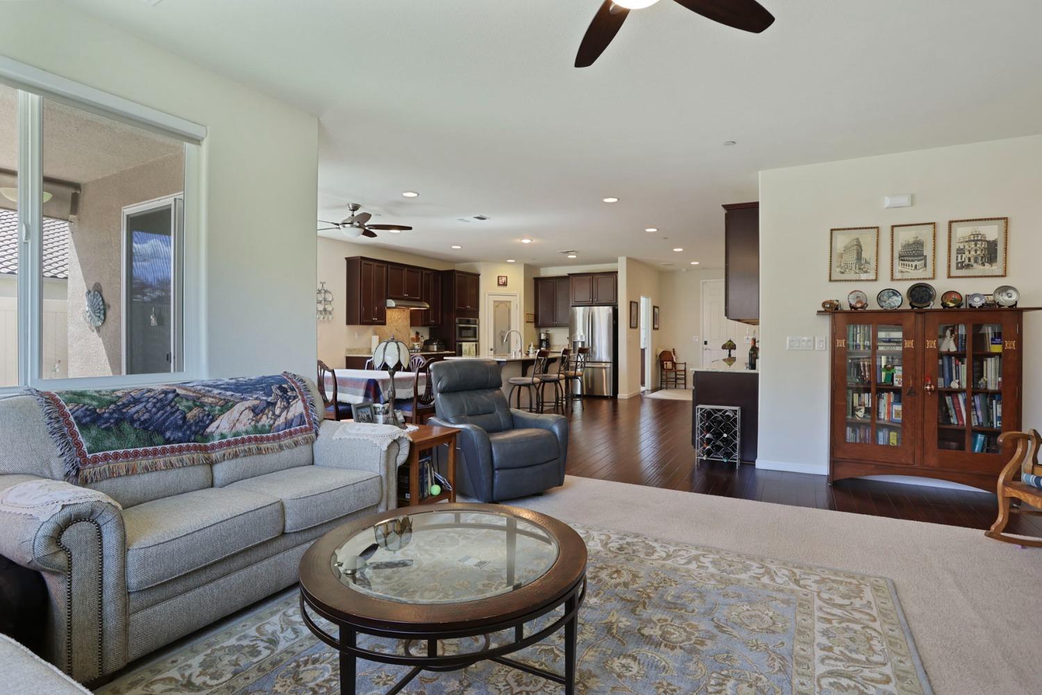 Detail Gallery Image 20 of 70 For 1588 Arbor Brook Dr, Manteca,  CA 95336 - 3 Beds | 2 Baths
