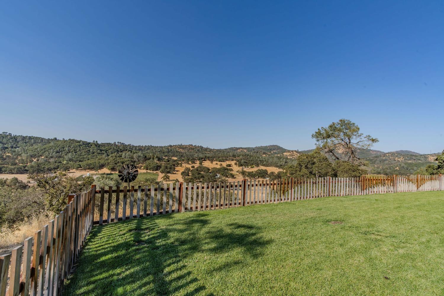 Detail Gallery Image 9 of 88 For 1560 Pinto Dr, Angels Camp,  CA 95222 - 3 Beds | 2/1 Baths