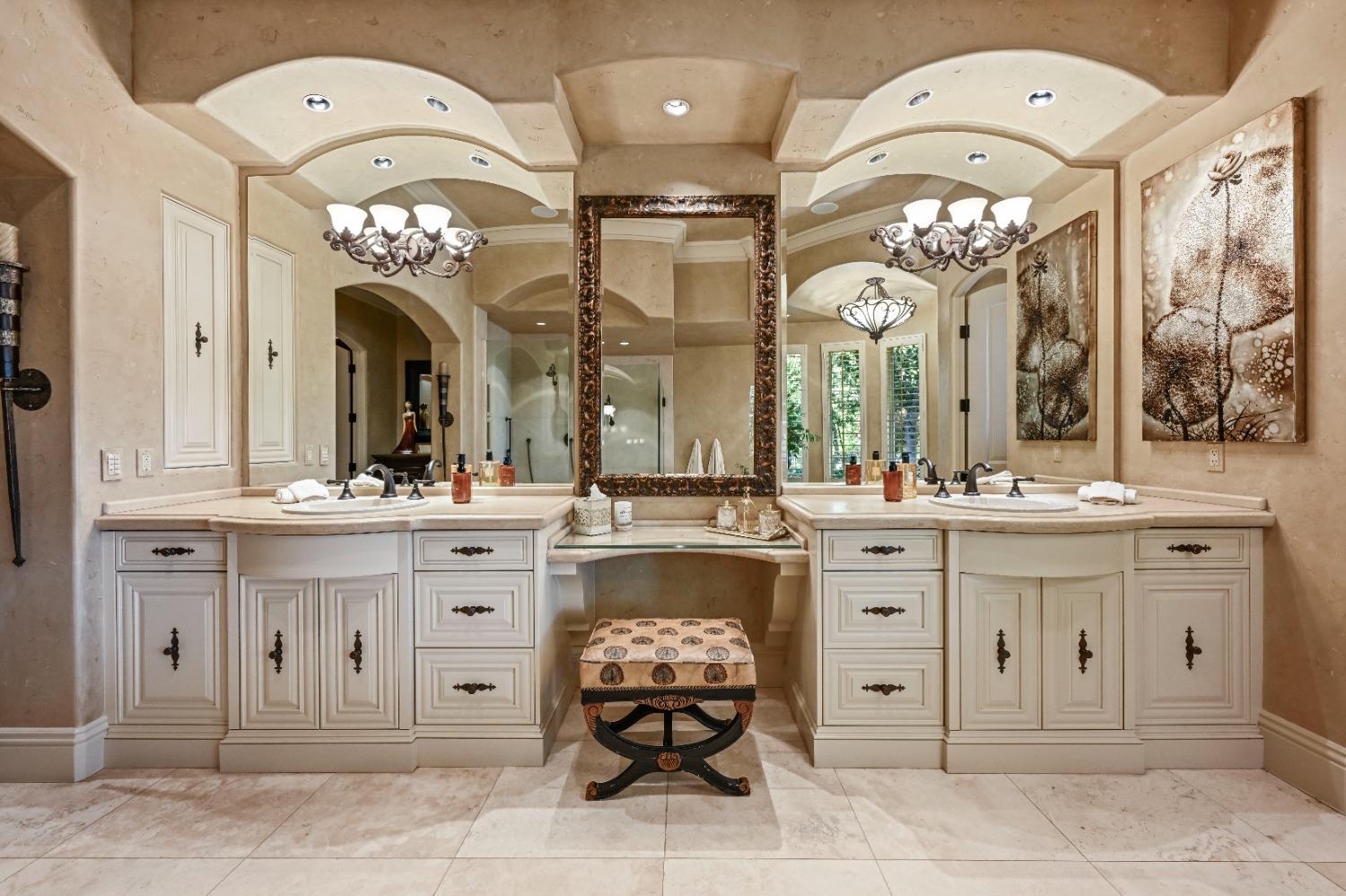 Detail Gallery Image 22 of 81 For 5687 Ridge Park Dr, Loomis,  CA 95650 - 8 Beds | 7/5 Baths