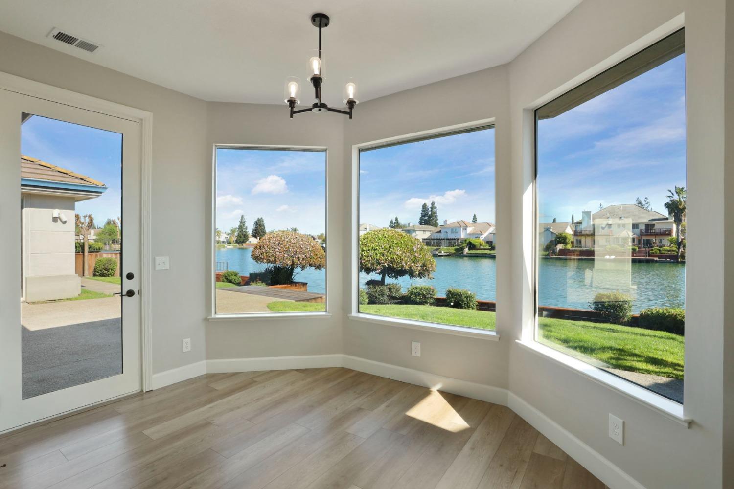 Detail Gallery Image 25 of 75 For 4829 Bridgewater Cir, Stockton,  CA 95219 - 3 Beds | 3 Baths