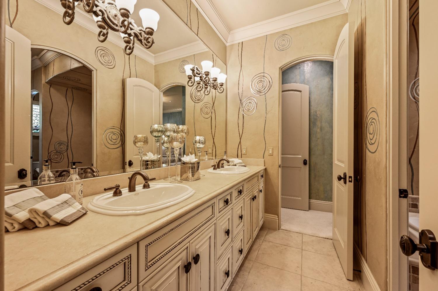Detail Gallery Image 27 of 81 For 5687 Ridge Park Dr, Loomis,  CA 95650 - 8 Beds | 7/5 Baths