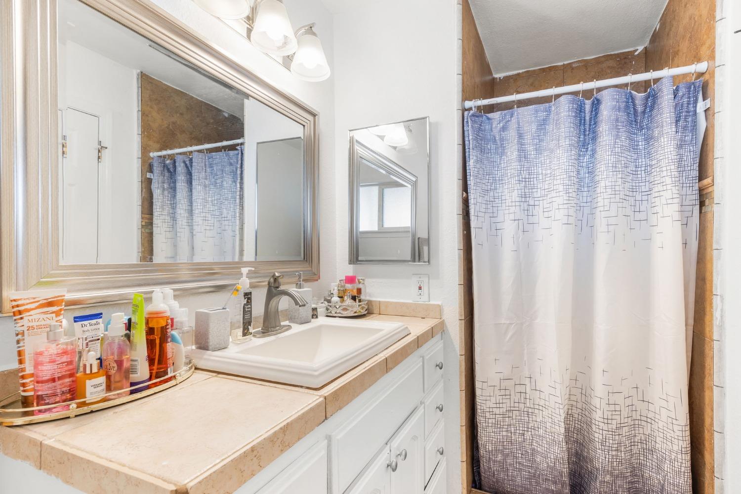 Detail Gallery Image 30 of 38 For 2210 Valmora Dr, Stockton,  CA 95210 - 3 Beds | 2 Baths