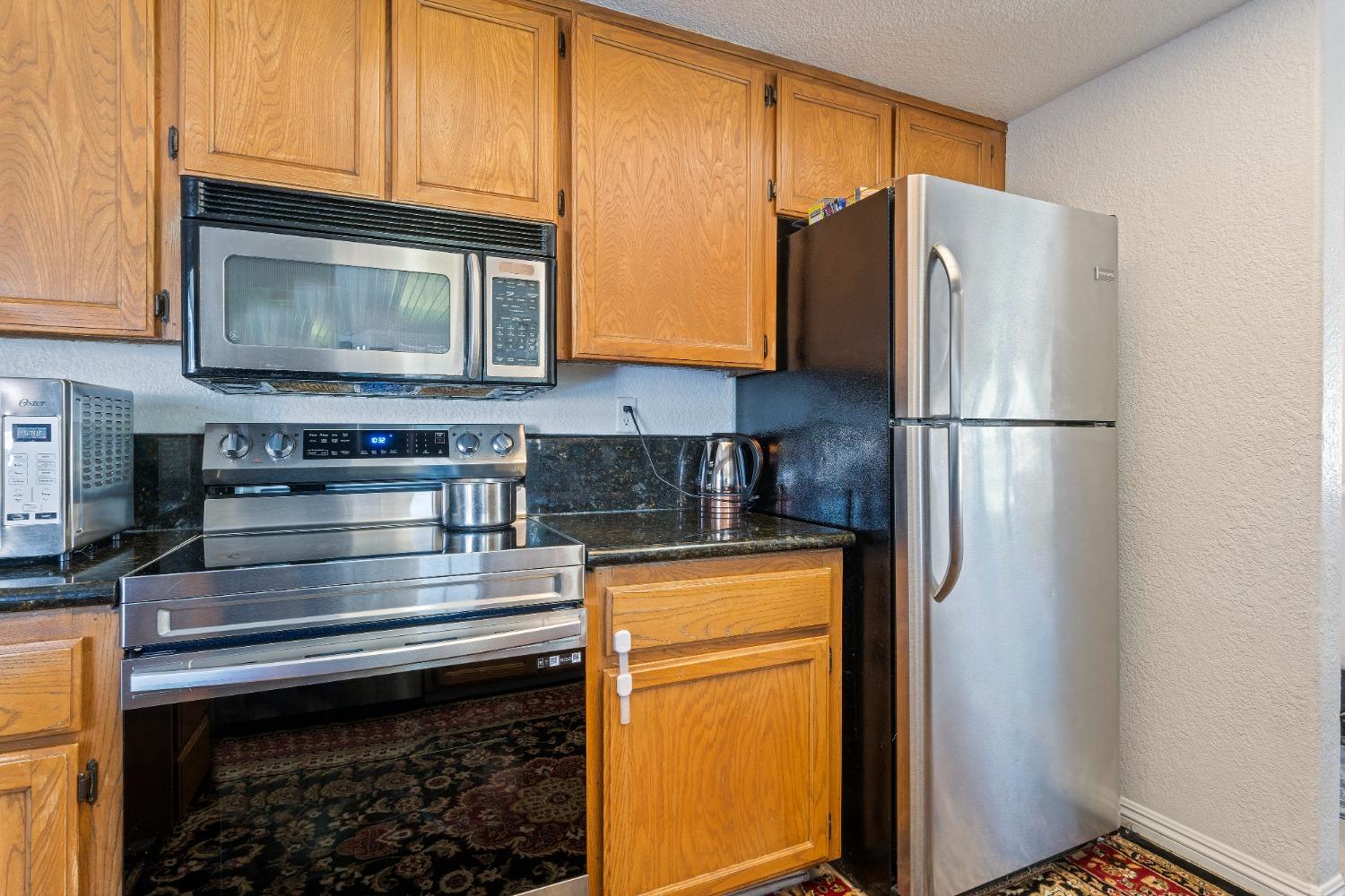 Detail Gallery Image 19 of 76 For 4449 Norocco Cir, Fremont,  CA 94555 - 4 Beds | 2/1 Baths