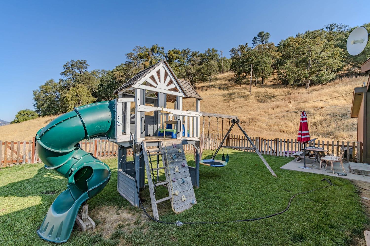 Detail Gallery Image 16 of 88 For 1560 Pinto Dr, Angels Camp,  CA 95222 - 3 Beds | 2/1 Baths