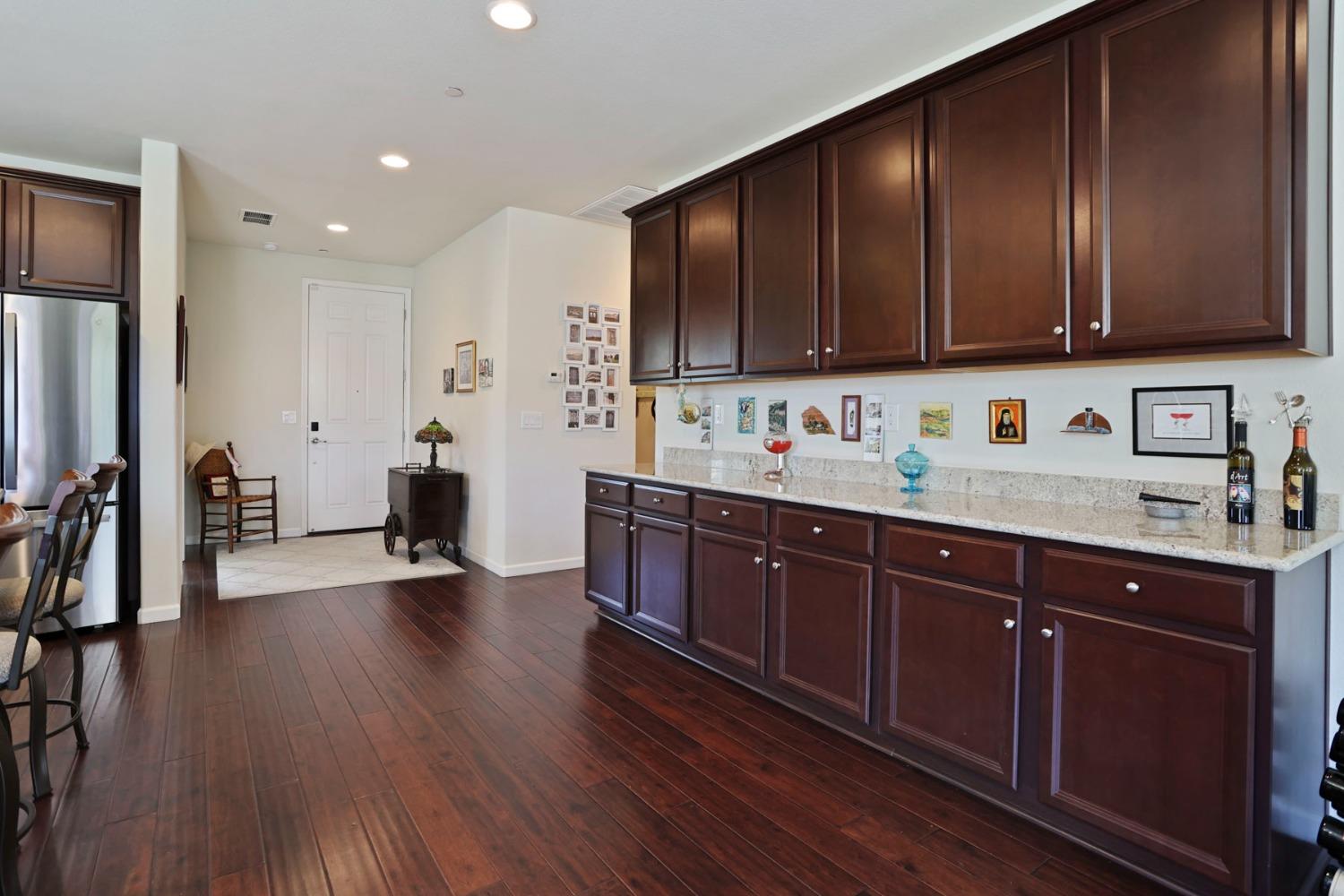 Detail Gallery Image 21 of 70 For 1588 Arbor Brook Dr, Manteca,  CA 95336 - 3 Beds | 2 Baths