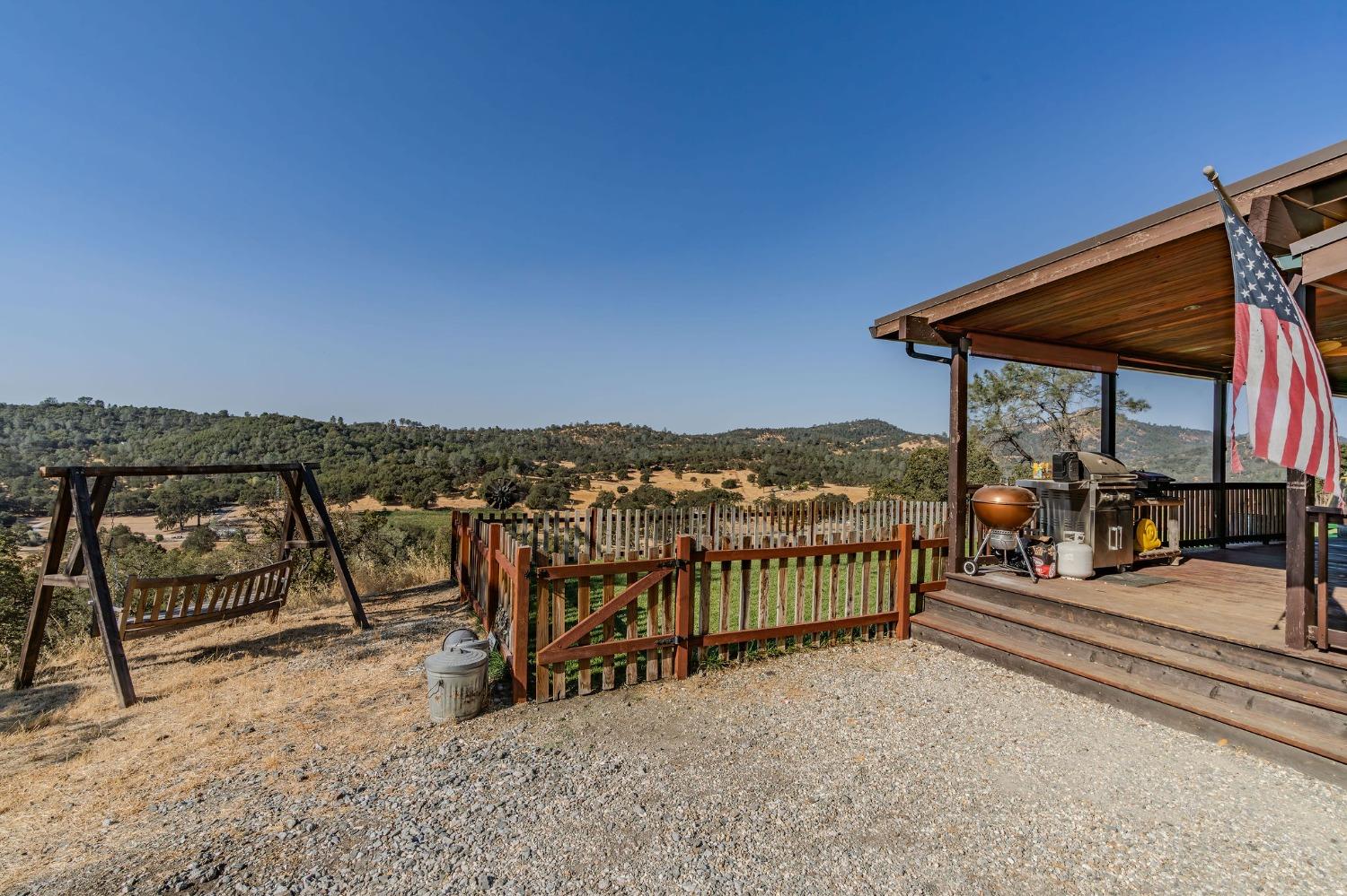 Detail Gallery Image 3 of 88 For 1560 Pinto Dr, Angels Camp,  CA 95222 - 3 Beds | 2/1 Baths