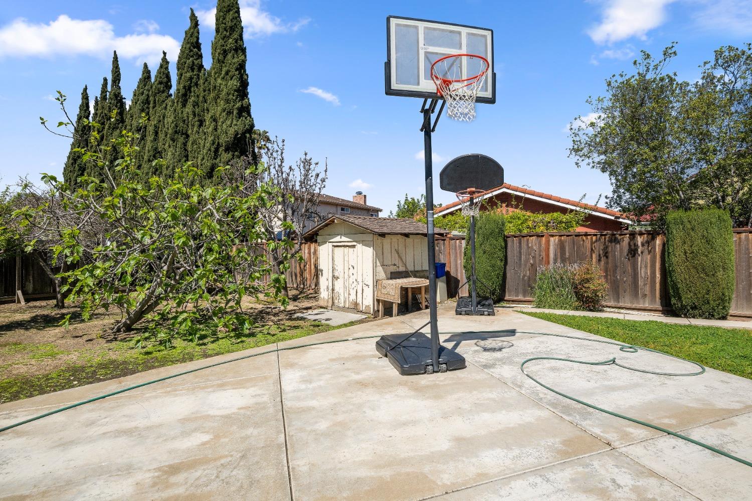 Detail Gallery Image 66 of 76 For 4449 Norocco Cir, Fremont,  CA 94555 - 4 Beds | 2/1 Baths