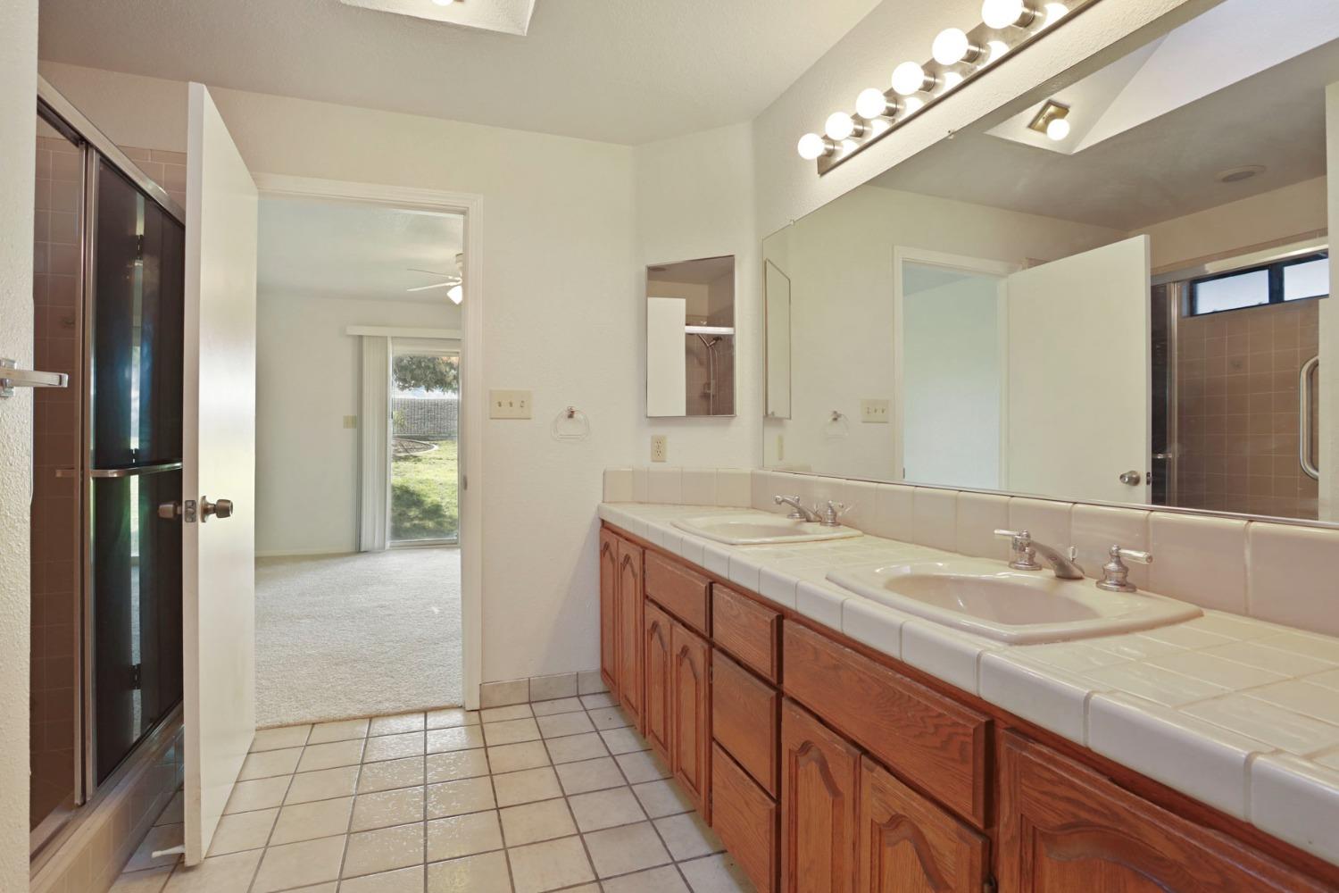Detail Gallery Image 28 of 67 For 3755 Hatchers Cir, Stockton,  CA 95219 - 4 Beds | 3/1 Baths