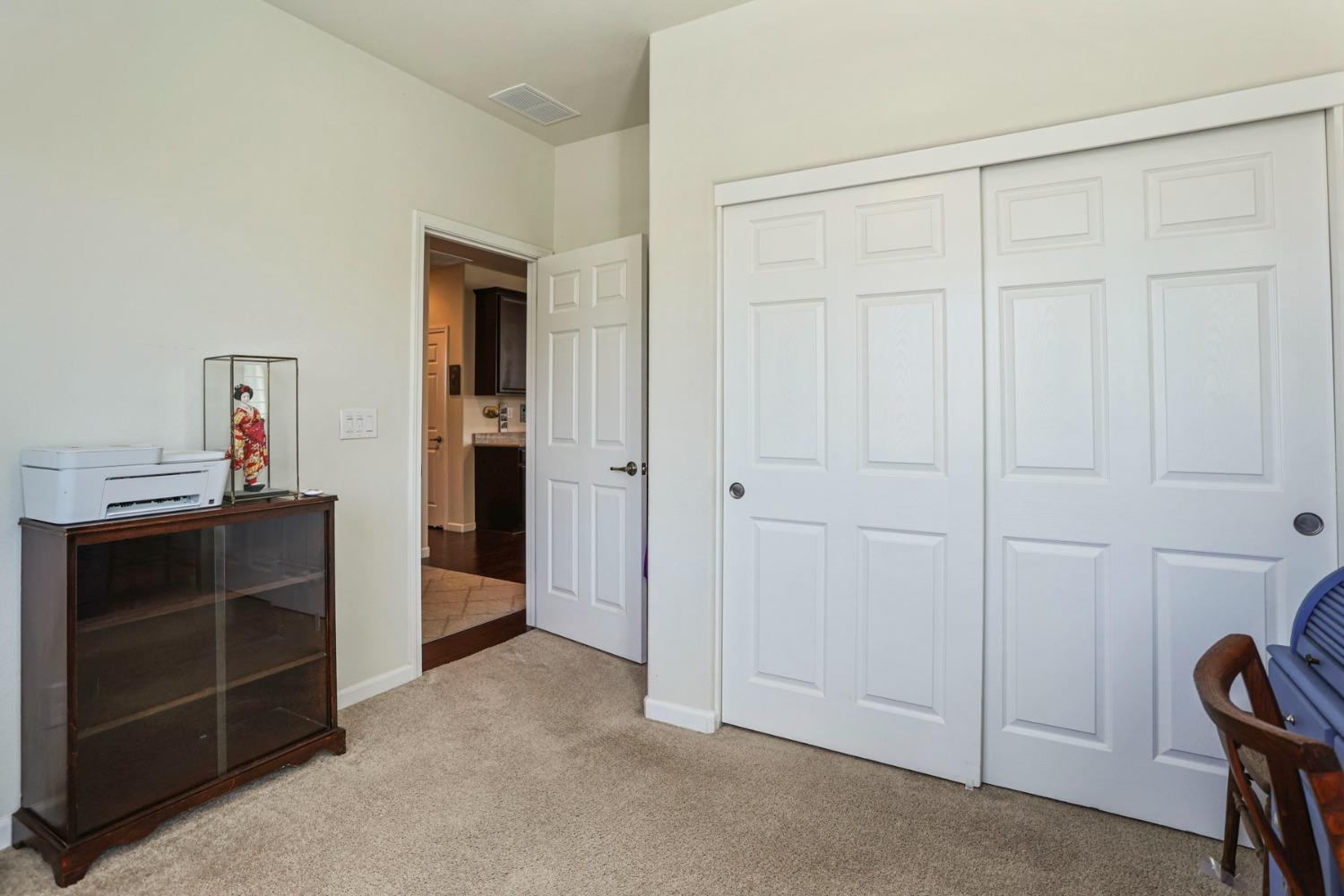 Detail Gallery Image 24 of 70 For 1588 Arbor Brook Dr, Manteca,  CA 95336 - 3 Beds | 2 Baths