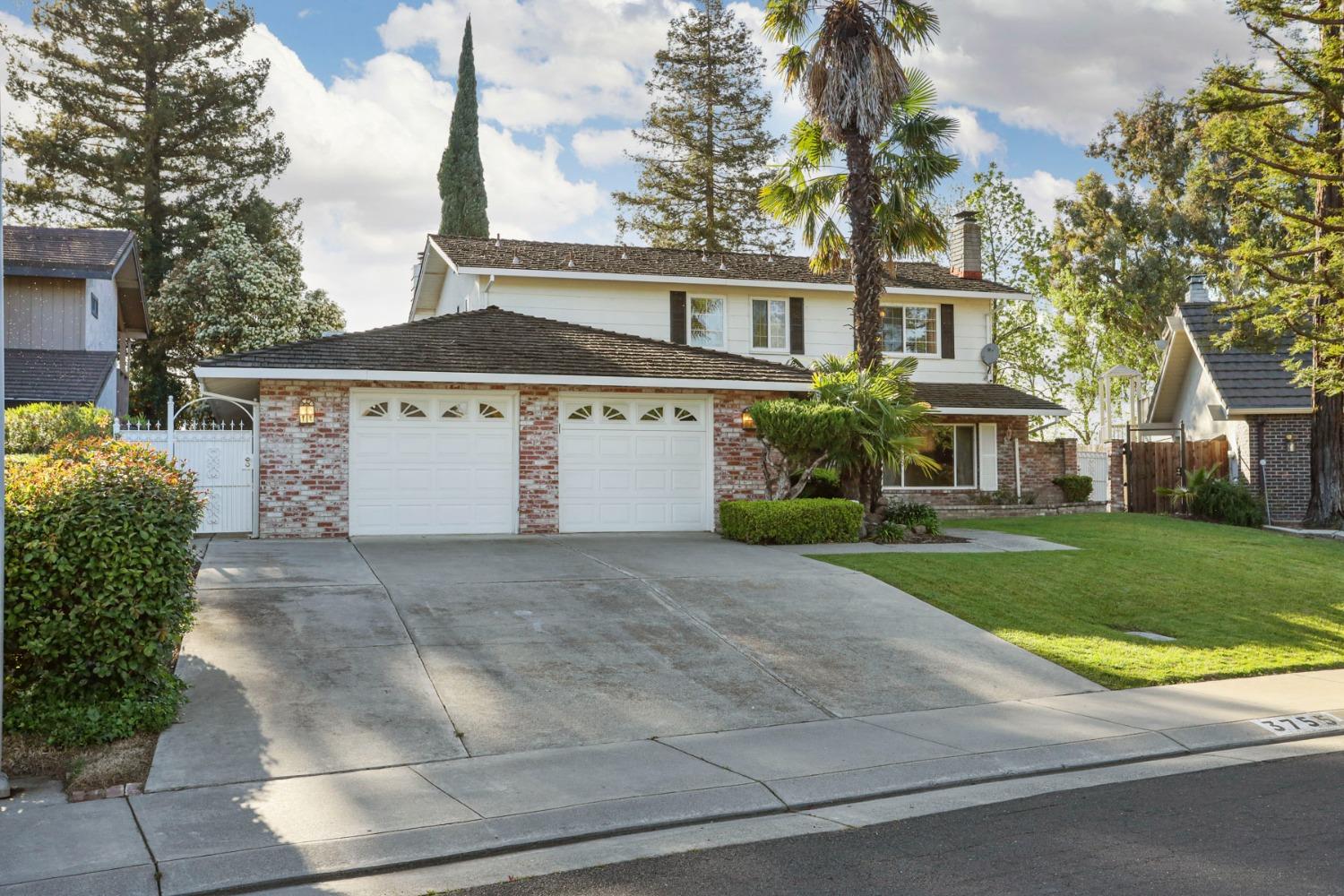 Detail Gallery Image 3 of 67 For 3755 Hatchers Cir, Stockton,  CA 95219 - 4 Beds | 3/1 Baths
