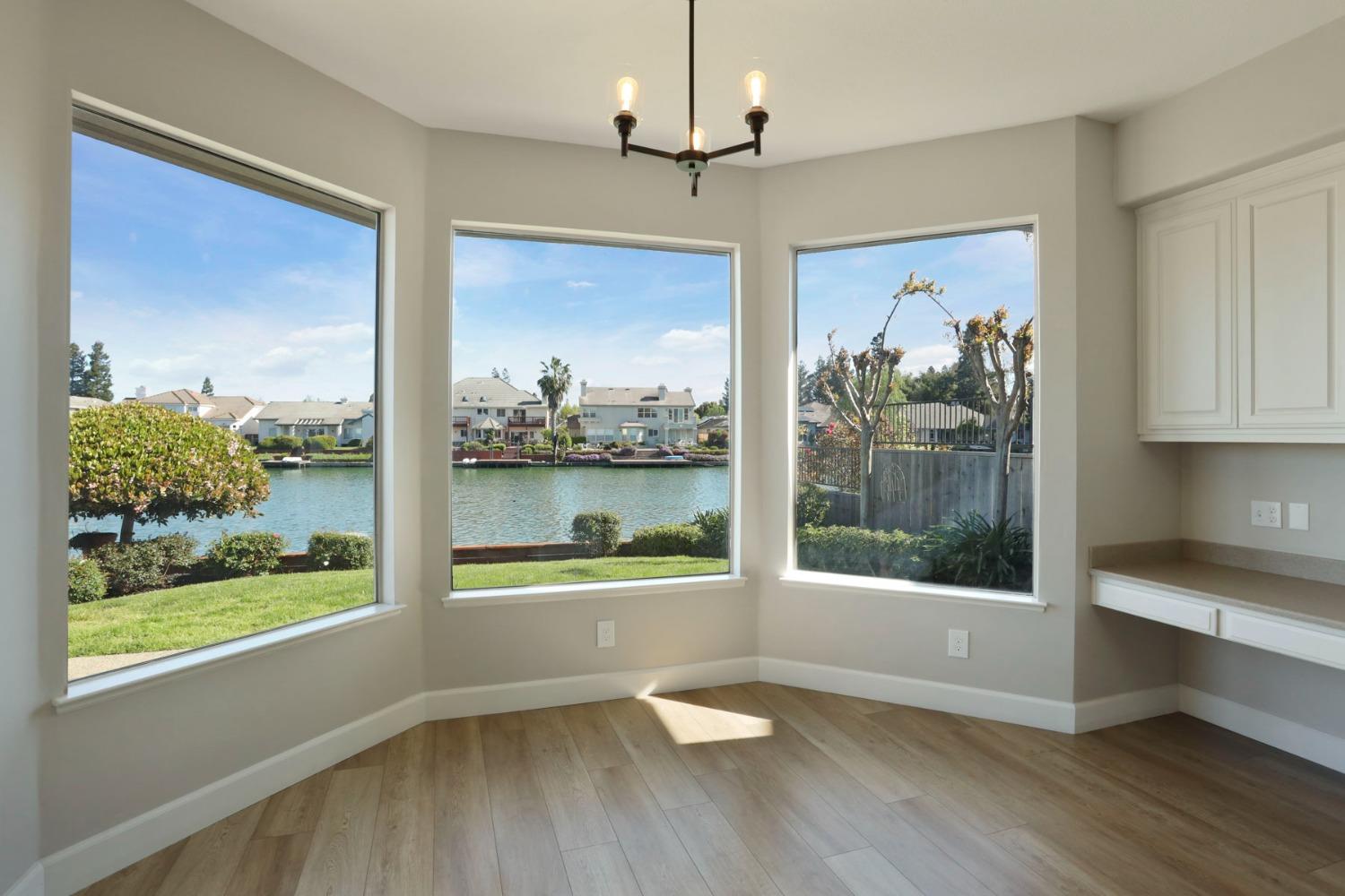 Detail Gallery Image 24 of 75 For 4829 Bridgewater Cir, Stockton,  CA 95219 - 3 Beds | 3 Baths