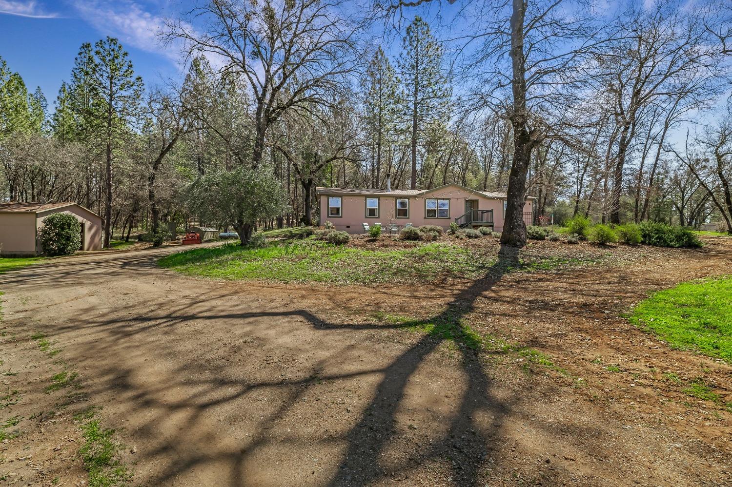 Detail Gallery Image 3 of 94 For 9156 Nadowa Trl, Oregon House,  CA 95962 - 3 Beds | 2 Baths