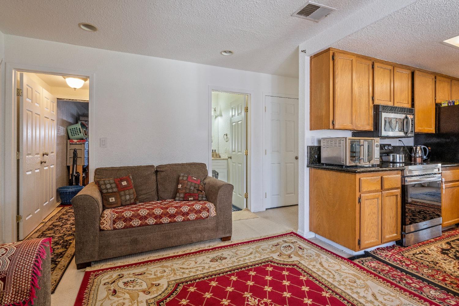 Detail Gallery Image 24 of 76 For 4449 Norocco Cir, Fremont,  CA 94555 - 4 Beds | 2/1 Baths