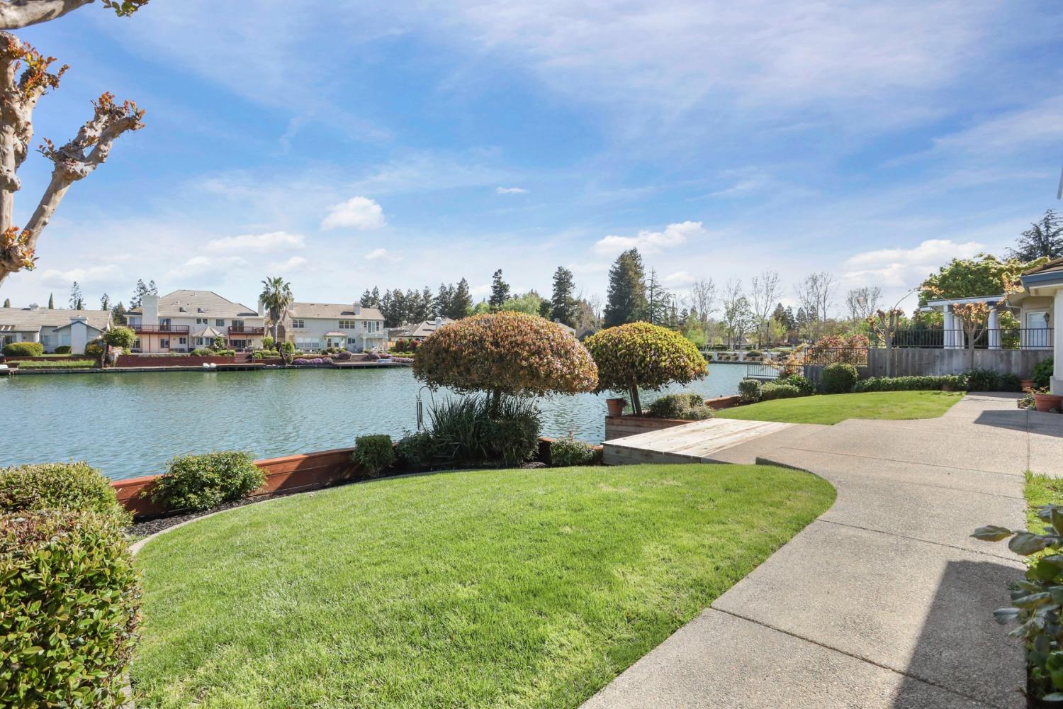 Detail Gallery Image 51 of 75 For 4829 Bridgewater Cir, Stockton,  CA 95219 - 3 Beds | 3 Baths