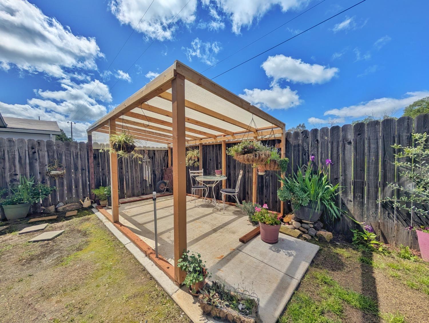 Detail Gallery Image 6 of 63 For 5829 W Park Dr, Ione,  CA 95640 - 2 Beds | 2 Baths