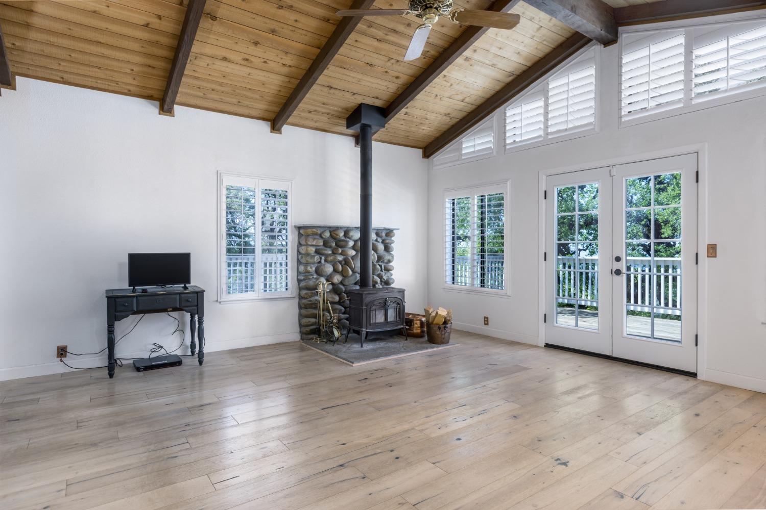 Detail Gallery Image 7 of 30 For 6586 Cuprite Rd, El Dorado,  CA 95623 - 3 Beds | 2 Baths
