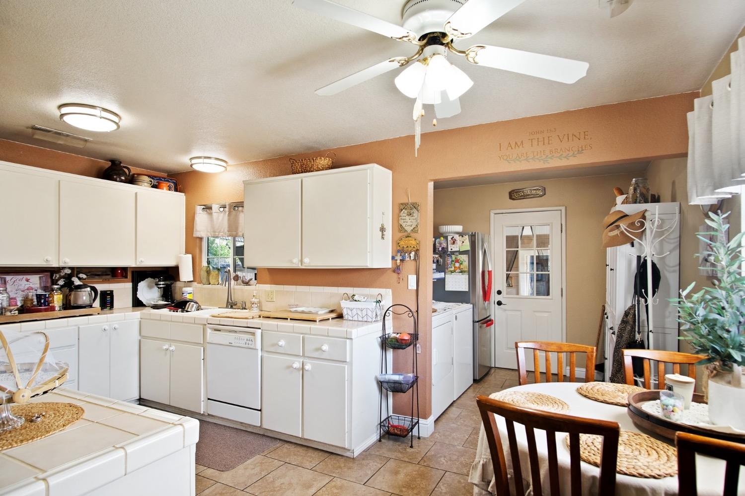 Detail Gallery Image 7 of 23 For 501 Montana Ave, Turlock,  CA 95380 - 2 Beds | 1 Baths