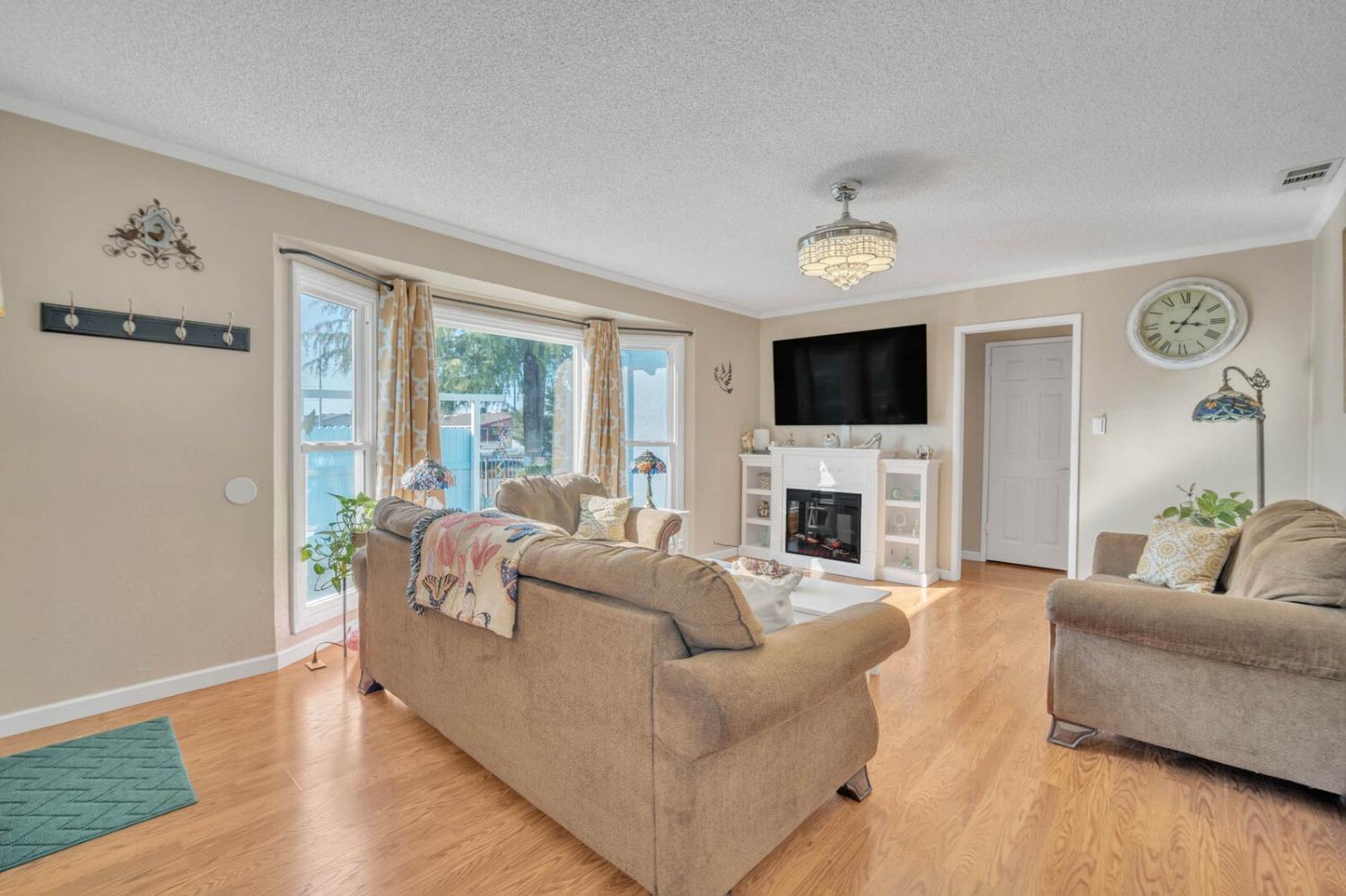 Detail Gallery Image 16 of 46 For 6220 Watt Ave, North Highlands,  CA 95660 - 3 Beds | 1/1 Baths