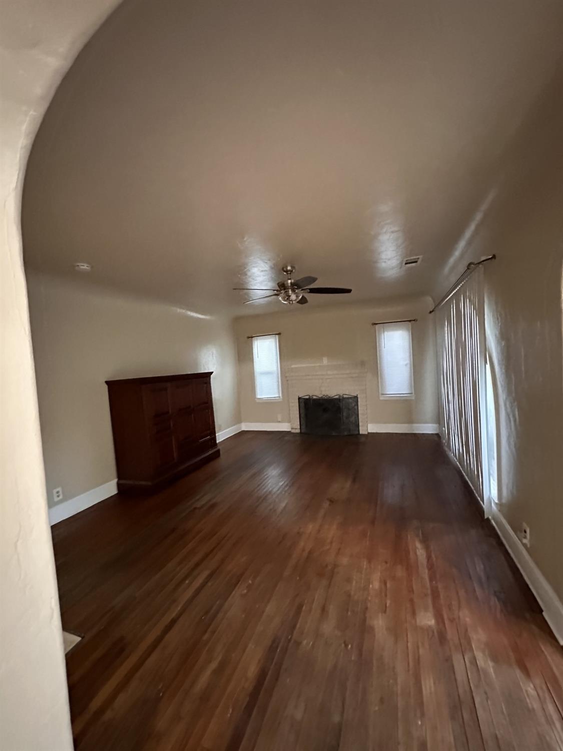 Detail Gallery Image 1 of 10 For 1743 S American St, Stockton,  CA 95206 - 2 Beds | 1 Baths