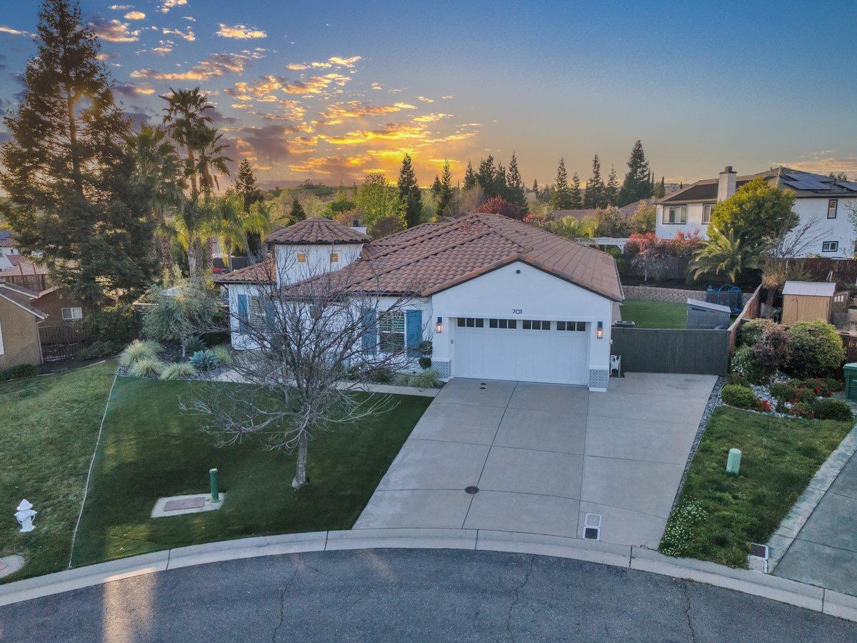 Detail Gallery Image 1 of 1 For 701 San Marino Ct, El Dorado Hills,  CA 95762 - 4 Beds | 3 Baths