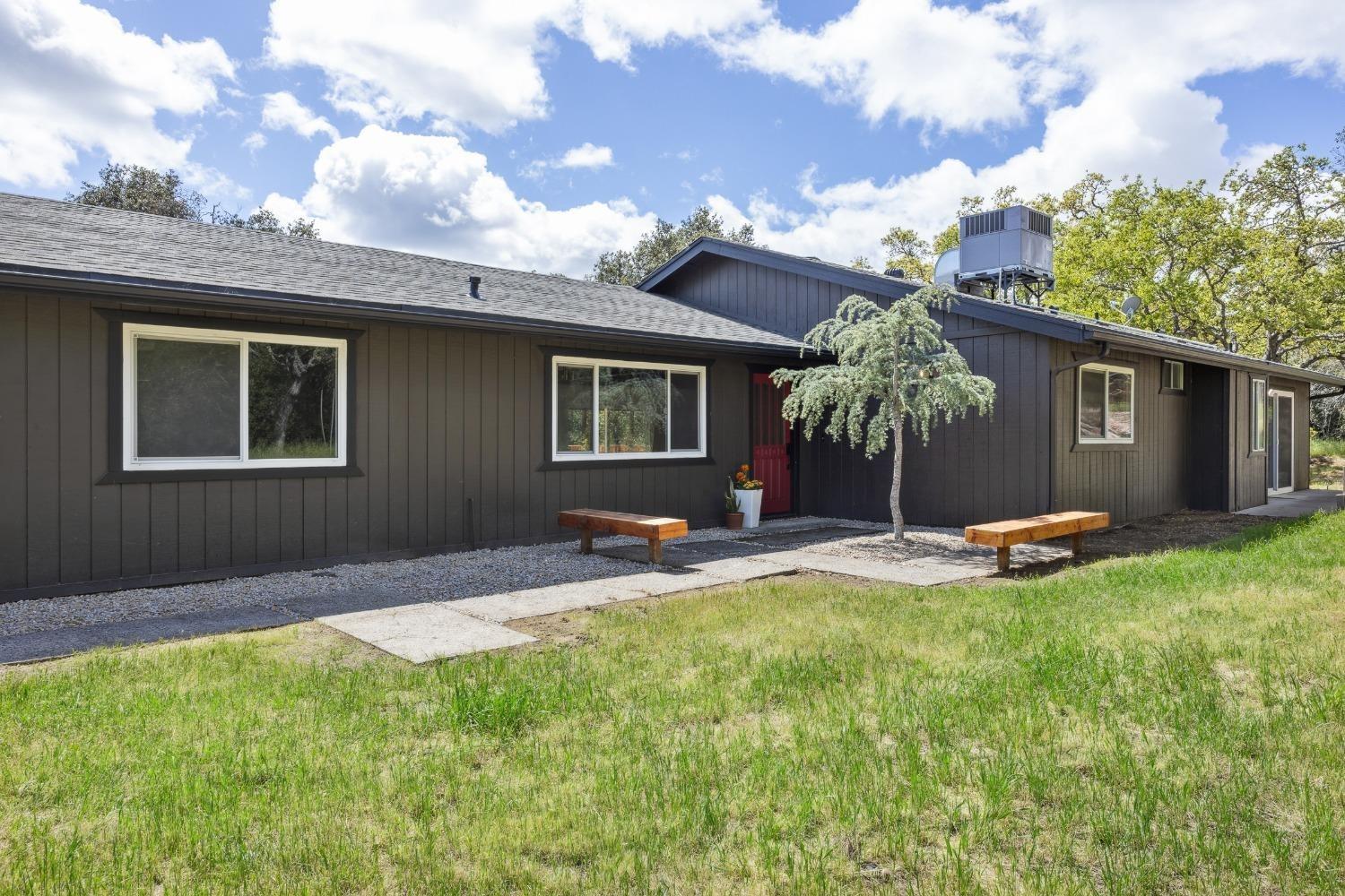 Detail Gallery Image 1 of 46 For 9098 San Gabriel Rd, Atascadero,  CA 93422 - 4 Beds | 2 Baths