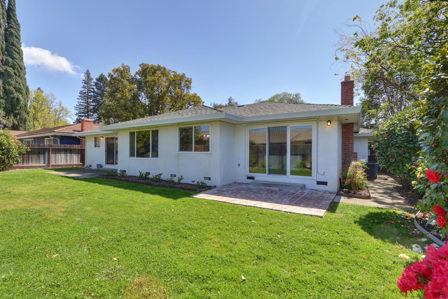 Detail Gallery Image 49 of 52 For 6392 Gloria Dr, Sacramento,  CA 95831 - 3 Beds | 2 Baths
