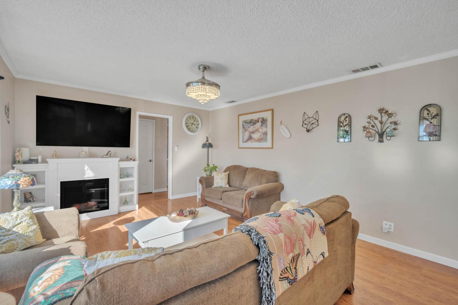 Detail Gallery Image 15 of 46 For 6220 Watt Ave, North Highlands,  CA 95660 - 3 Beds | 1/1 Baths