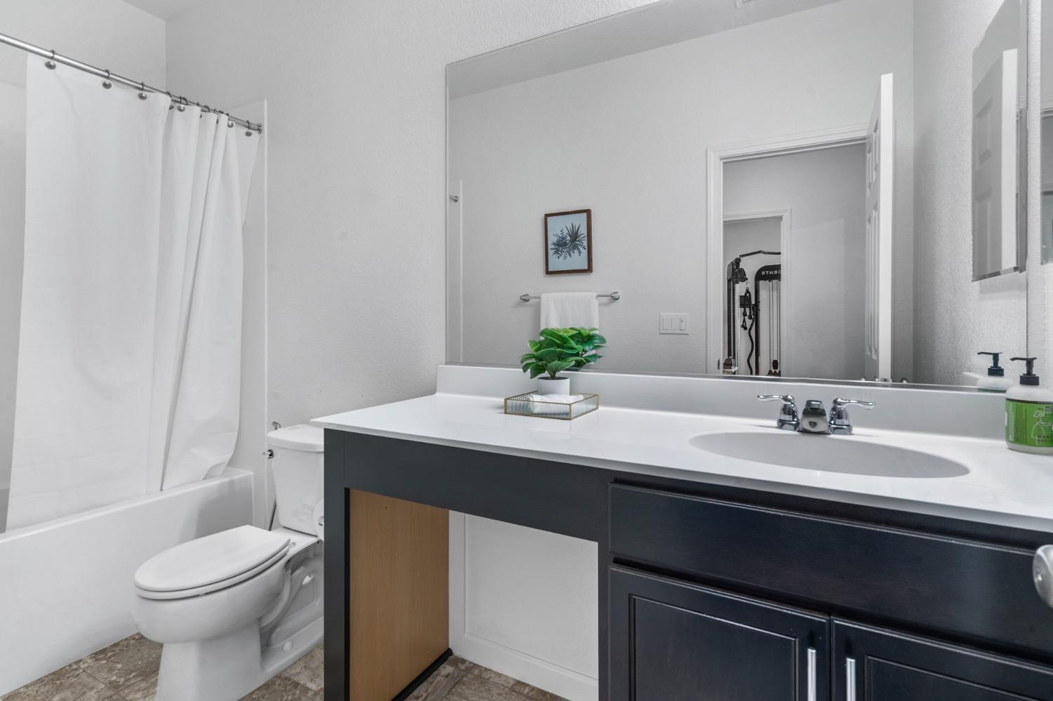 Detail Gallery Image 31 of 38 For 15316 Barbara Terry Blvd, Lathrop,  CA 95330 - 4 Beds | 2 Baths