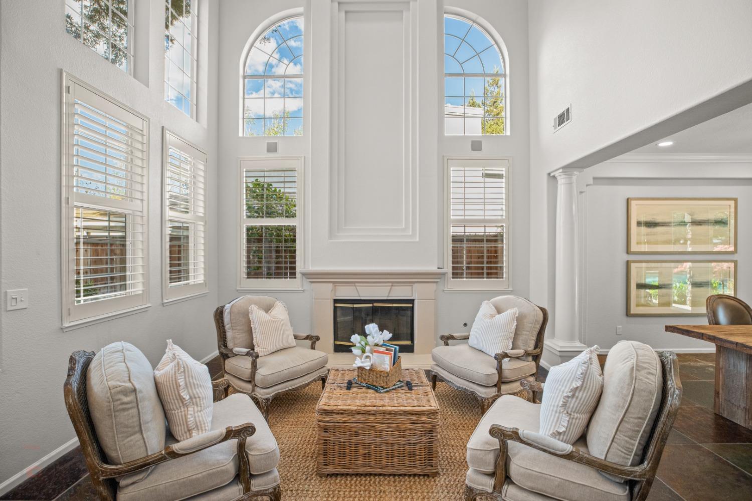 Detail Gallery Image 13 of 84 For 4583 Pine Valley Cir, Stockton,  CA 95219 - 5 Beds | 4 Baths