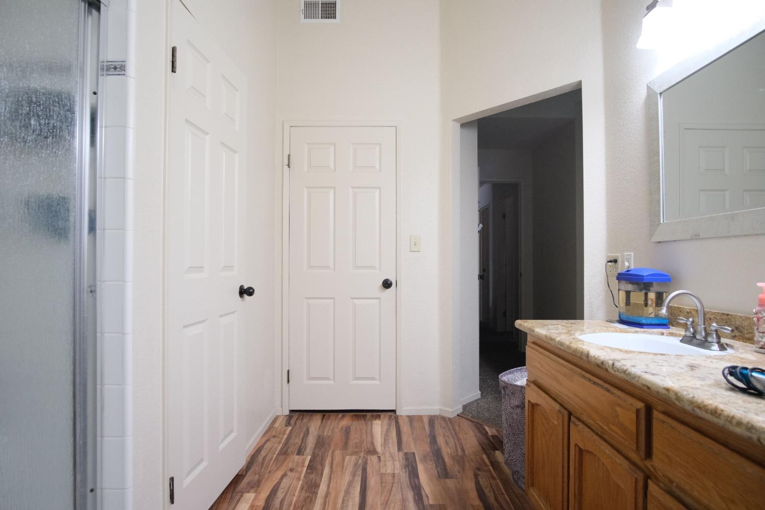 Detail Gallery Image 13 of 19 For 2284 Dry Creek Way, Stockton,  CA 95206 - 3 Beds | 2 Baths