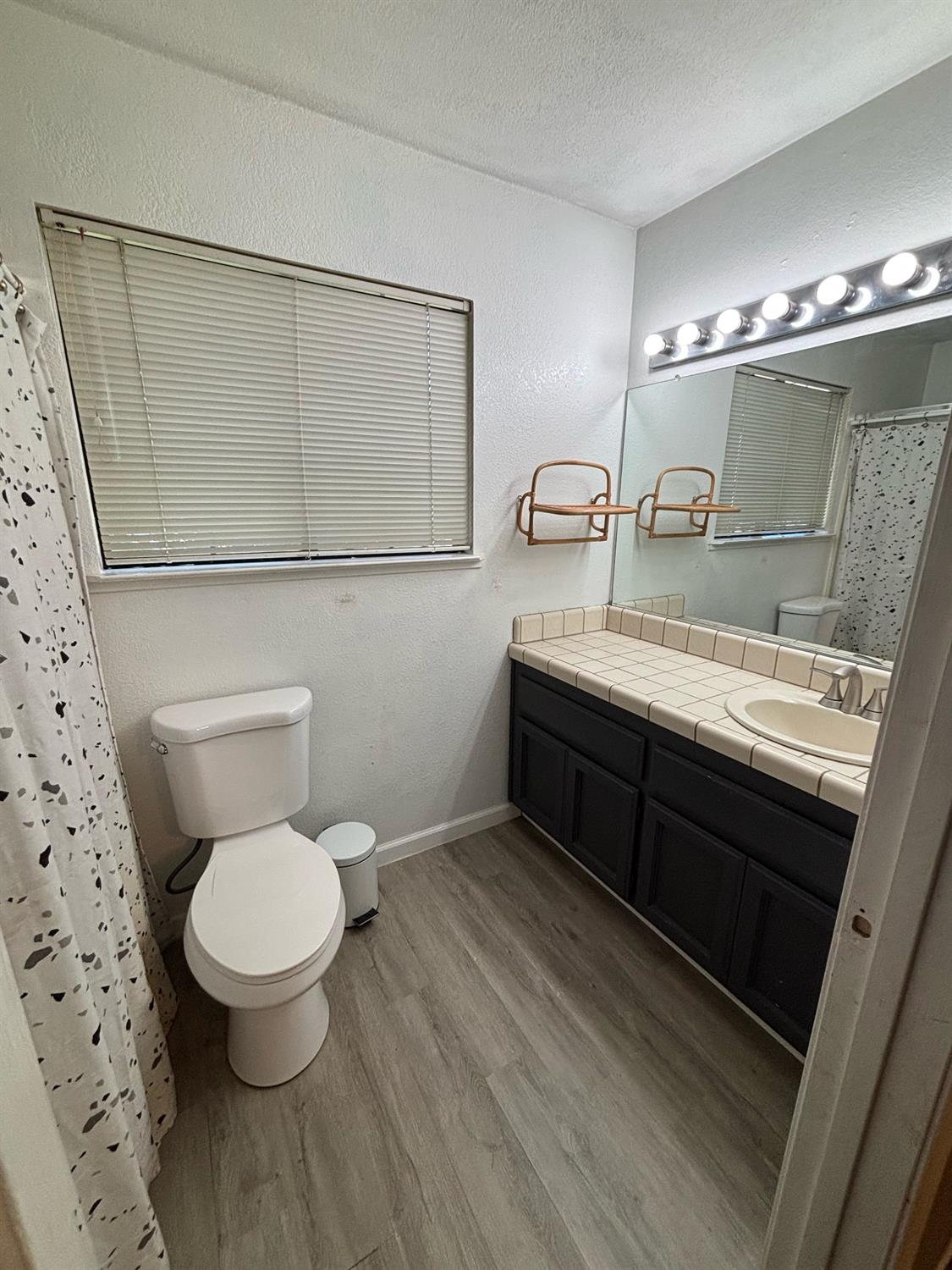 Detail Gallery Image 18 of 23 For 5505 Crossbill Ln, El Dorado,  CA 95623 - 3 Beds | 2 Baths