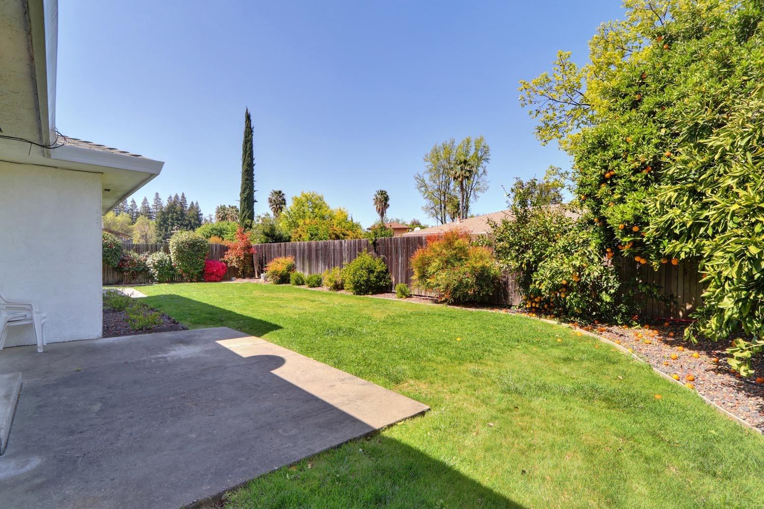 Detail Gallery Image 46 of 52 For 6392 Gloria Dr, Sacramento,  CA 95831 - 3 Beds | 2 Baths