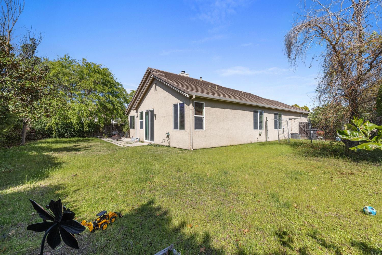 Detail Gallery Image 30 of 32 For 936 Heartland Dr, Manteca,  CA 95337 - 3 Beds | 2 Baths