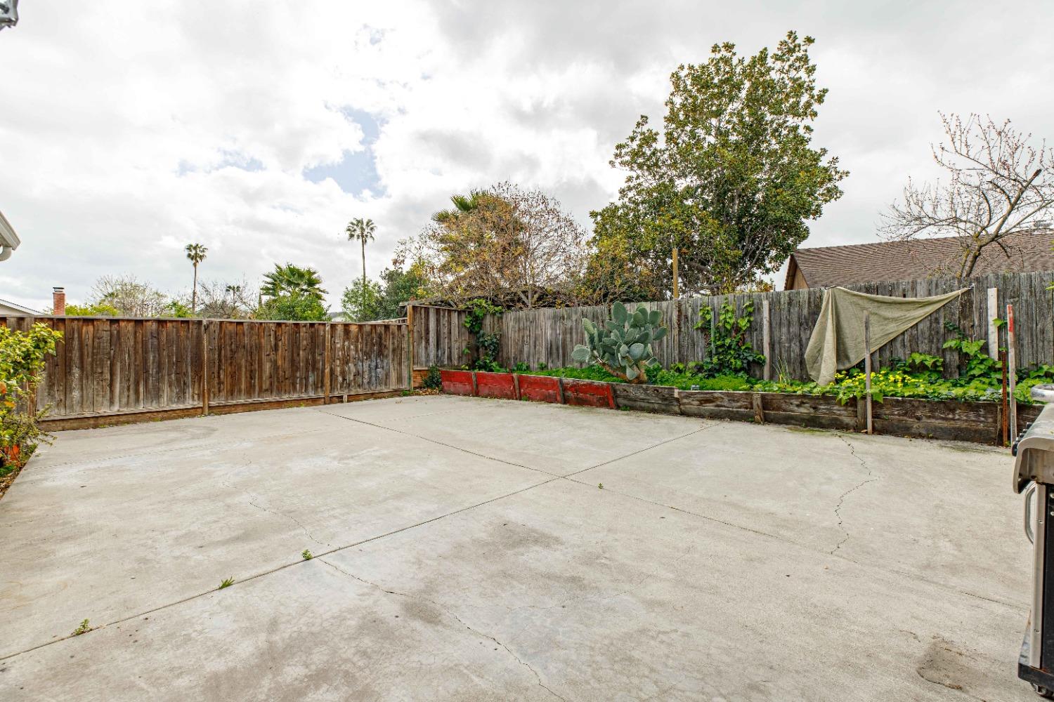 Detail Gallery Image 25 of 40 For 358 Conestoga Way, San Jose,  CA 95123 - 4 Beds | 2 Baths
