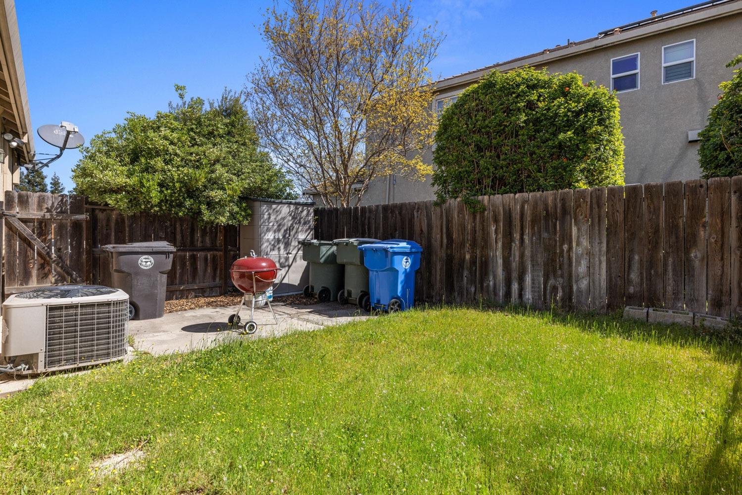 Detail Gallery Image 31 of 32 For 936 Heartland Dr, Manteca,  CA 95337 - 3 Beds | 2 Baths