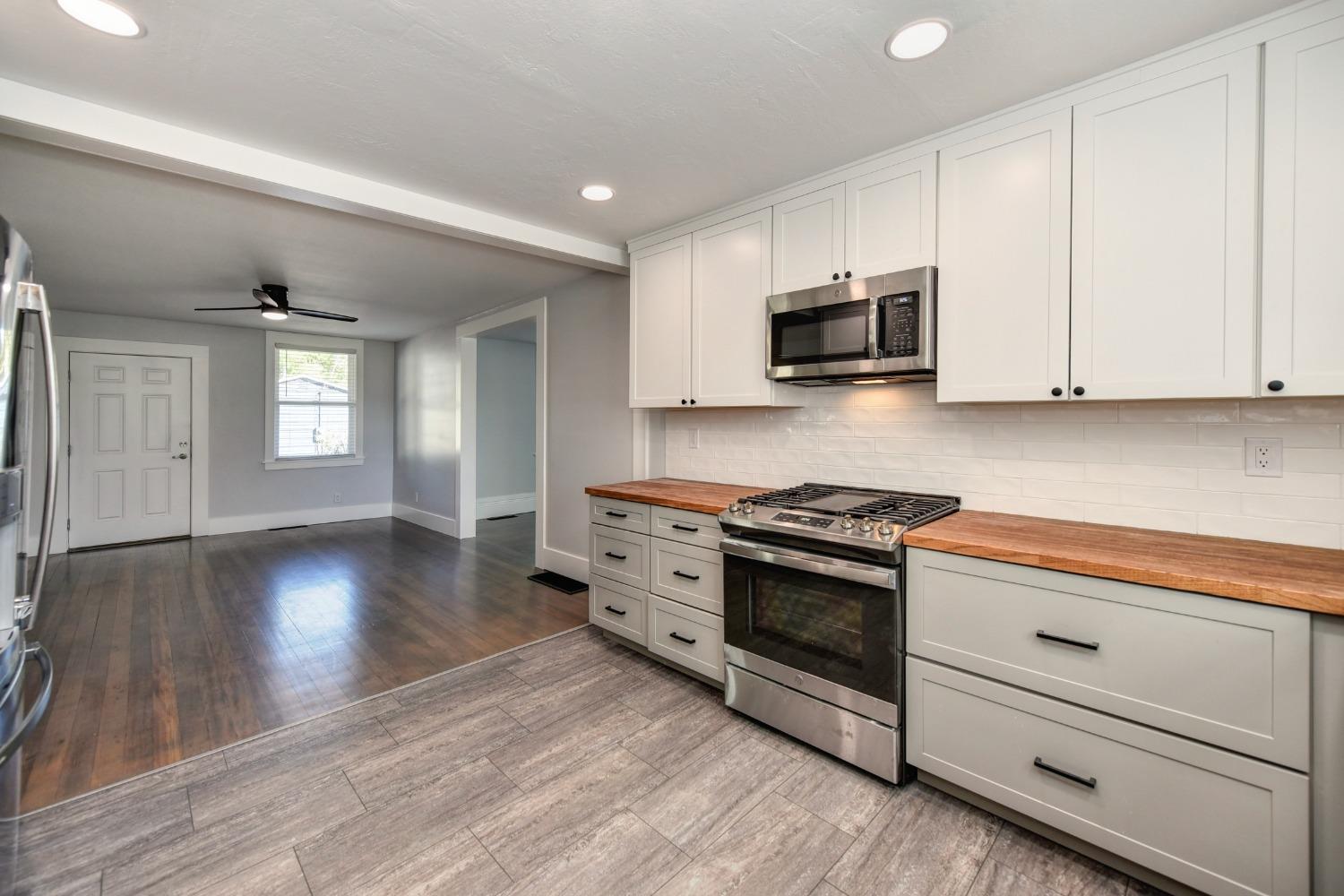 Detail Gallery Image 34 of 70 For 416 Broadway, Jackson,  CA 95642 - 3 Beds | 2 Baths